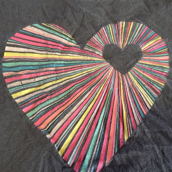 CIRCO Starburst Heart Tee - Picture 2 of 5